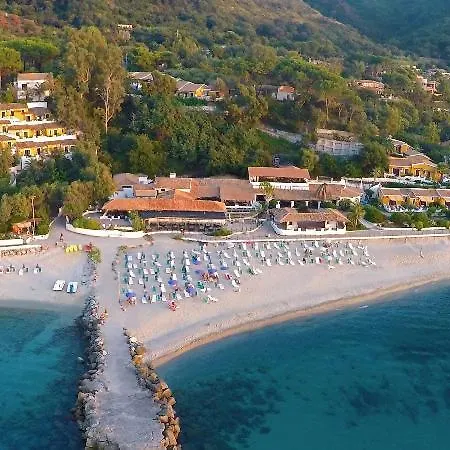 Baia Paraelios 3* Parghelia