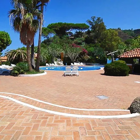 Baia Paraelios Parghelia