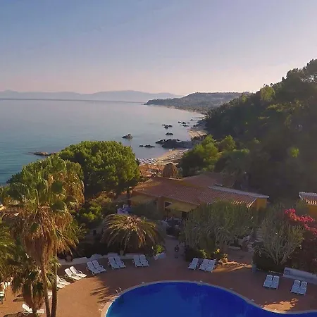 Baia Paraelios Hotel 3*