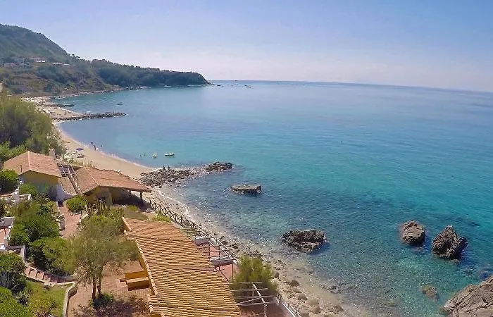 Baia Paraelios 3* Parghelia