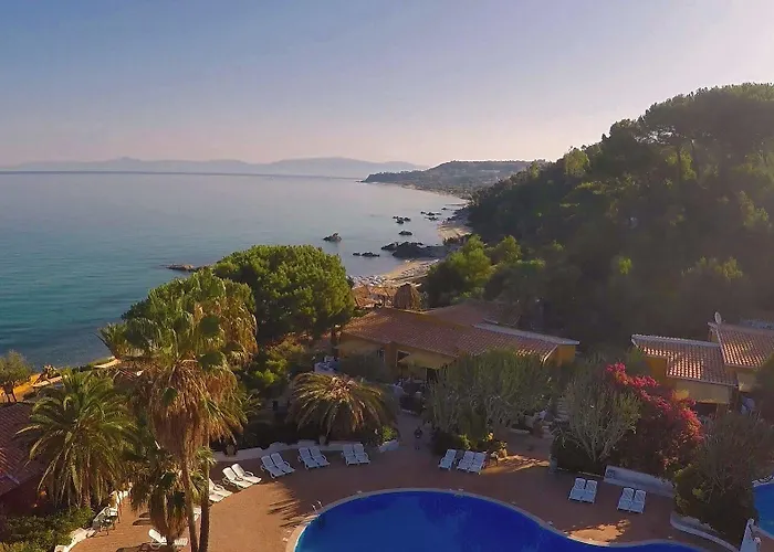 Baia Paraelios Hotell 3*