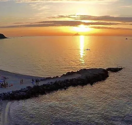 Baia Paraelios Hotel 3*