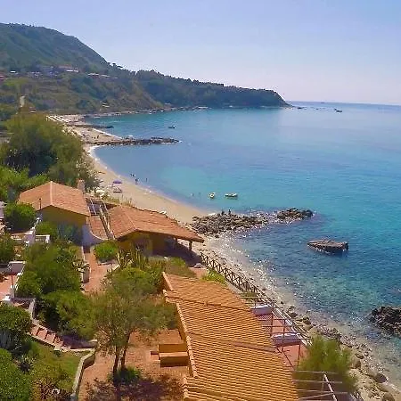 Baia Paraelios Hotel 3*