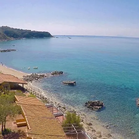 Baia Paraelios 3* Parghelia