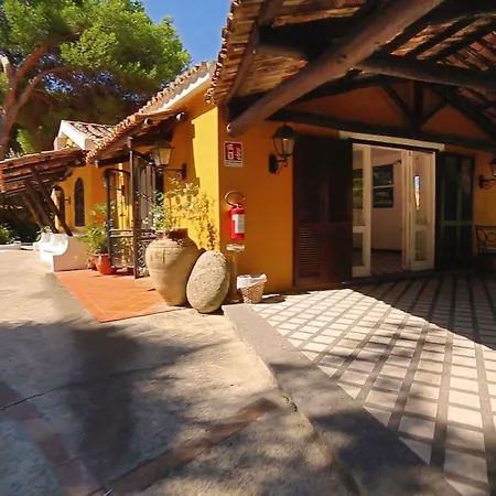 Baia Paraelios Hotel