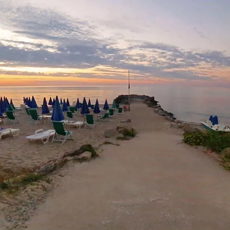 Baia Paraelios Hotel 3*