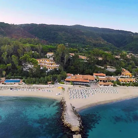 Baia Paraelios Hotel 3*