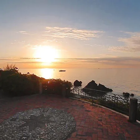 Baia Paraelios 3* Parghelia