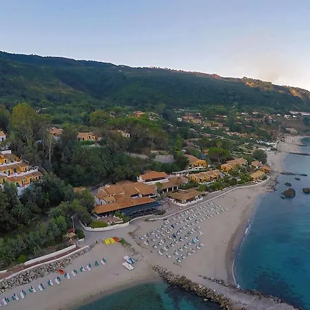 Hotel Baia Paraelios Parghelia