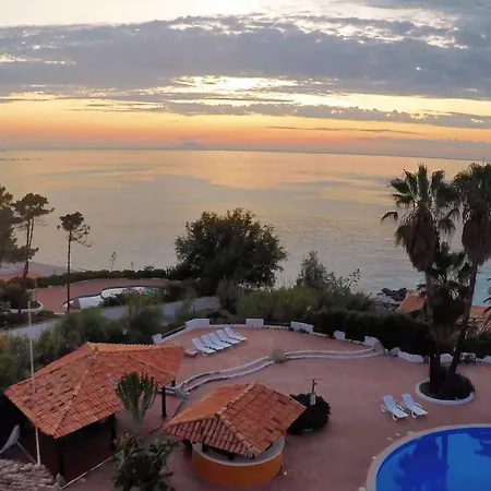 Hotel Baia Paraelios