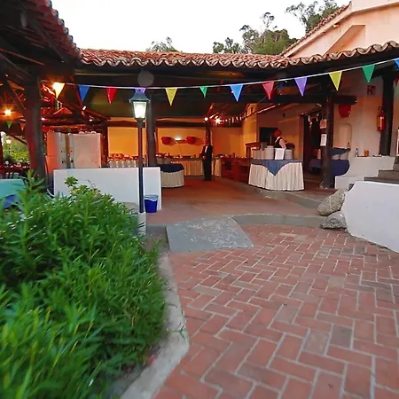 Baia Paraelios 호텔 3*