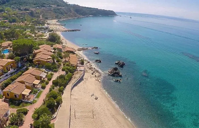 Baia Paraelios 3* Parghelia