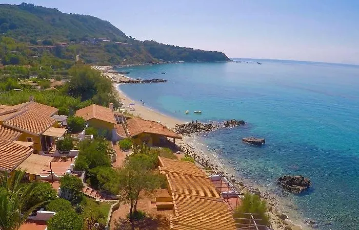 Baia Paraelios Szálloda 3*