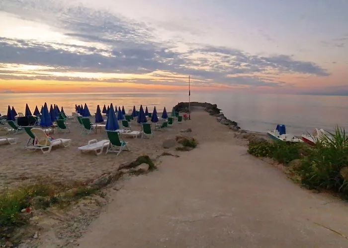 Baia Paraelios Szálloda 3*